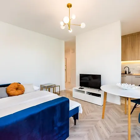 East Side Of 111 By Bookinghost Appartement Warschau