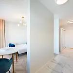 Daire East Side Of 111 By Bookinghost